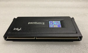 Intel Pentium 2 450Mhz SECC1 Slot1 80523PY450512PE SL2U7 - Picture 1 of 3