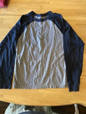 Camiseta de manga larga Urban Pipeline gris mangas negras talla XL para niños Foto 1 de 4