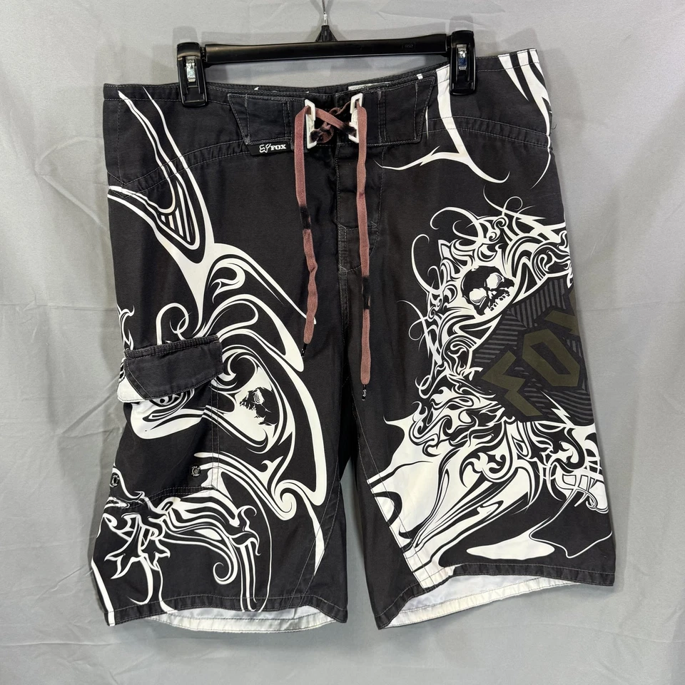 Fox Deluxe Boardshorts Para Hombres 34 Negro Blanco Calavera Gráfico Bañador Surf Shorts Foto 1 de 4