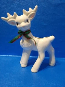 Vintage Retro White Quilted Reindeer Planter Ceramic Christmas Centerpiece Vase - Picture 1 of 9