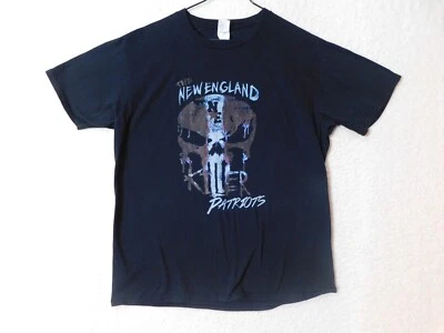 Camiseta Negra Manga Corta The New England Patriots LRG Brady 12 Diseño Calavera Gildan Foto 1 de 4