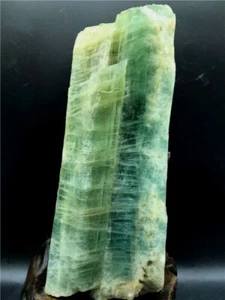 2650g CRISTAL DE BERILO ESMERALDA Natural Verde Piedra Preciosa Muestra + Soporte  - Imagen 1 de 11