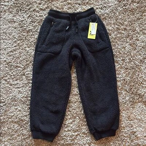 NWT All in Motion Navy Black sweats 6/7 - Picture 1 of 3