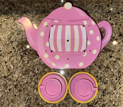 Casa tetera Pottery Barn Kids rosa a lunares con accesorios Foto 1 de 4