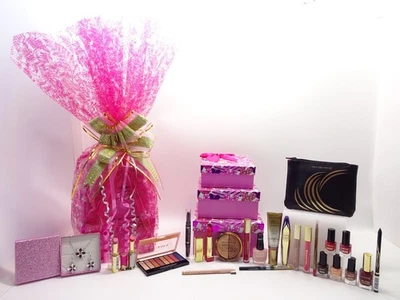Make Up Bundle Gift Hamper Max Factor Gift Set 3 Tier Stunning Gift For Her - Image 1 of 4