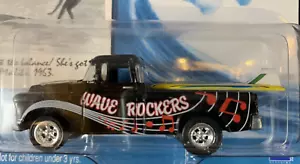 2000 JOHNNY LIGHTNING - SURF RODS - 1955 CHEVY CAMEO PICKUP - WAVE ROCKERS - Foto 1 di 6