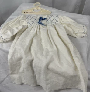 American Girl Pleasant Company Puppe Kirsten Nachthemd blau Detailfehler - Bild 1 von 6
