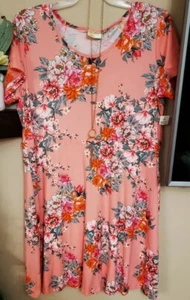 Flowy Floral Boho Soft Stretchy Tshirt Dress Necklace Plus Size 2X NWT  - Picture 1 of 9