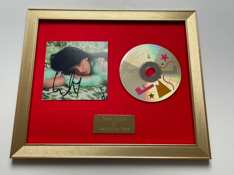 🎶💿⭐️SIGNED/AUTOGRAPHED CAMILA CABELLO - FAMILIA FRAMED CD PRESENTATION🎶💿 ⭐️ Cover