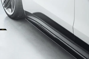 Audi RS e-tron GT - Future Design style minigonne laterali in carbonio nere - Foto 1 di 8