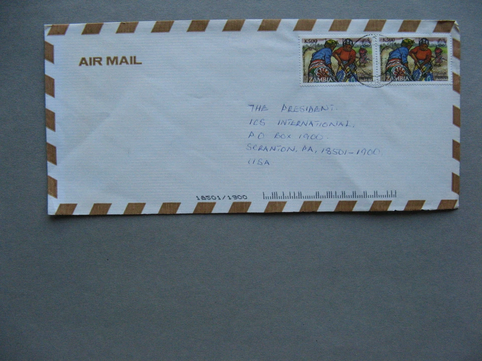 ЗАМБИЯ, обложка в США 1999, 2 переоцененные марки с надпечаткой МОТ, сельское хозяйство - Изображение 1 из 1