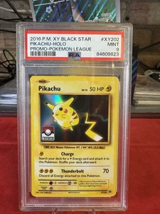 PSA 9 Pikachu XY202 Holo Pokemon League 2016 Gym Promo - Bild 1 von 2