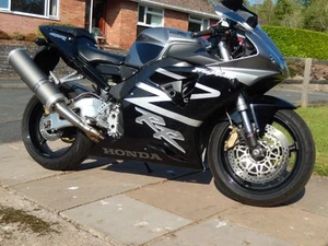 2003 Honda CBR 954 RR3 Fireblade Low Mileage Long MoT - Picture 1 of 18
