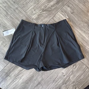 Women’s Adidas Go-To Pleated Golf Shorts L Black NWT MSRP $75 - Picture 1 of 7