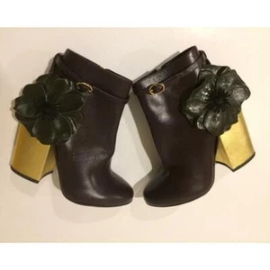 Stivaletti Laurence Dacade $1.120 nuovi in pelle marrone con dettagli floreali (taglia: 36EU) - Foto 1 di 11