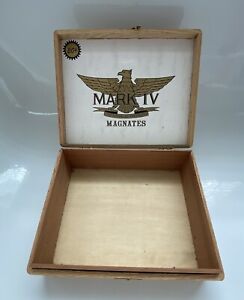 Vintage Wood Mark IV Magnates Cigar Box