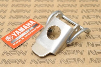 Pestillo de palanca Yamaha para moto de nieve EL433 EW433 EW643 GP292 GP300 GP338 GP433 NUEVO OEM Foto 1 de 2