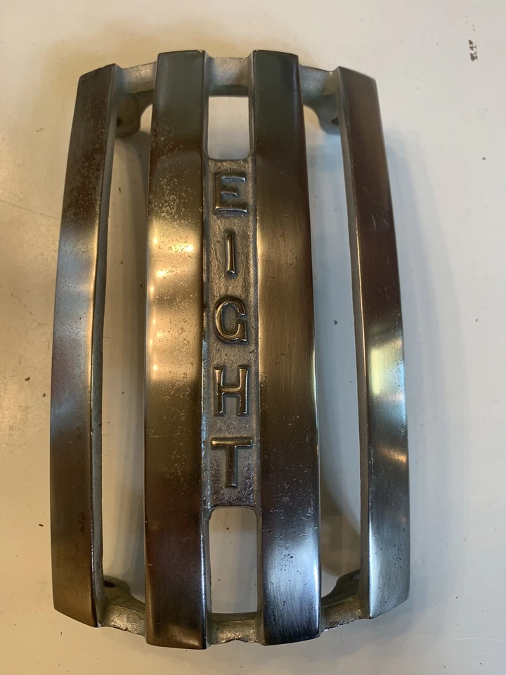 Mercury Eight Grill Center Aftermarket 1946 1947 1948 de Foundry Product Inc Foto 1 de 4