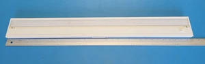 32.7" 27  LED UNDERCABINET FIXTURE Dimmable/ Cool White, 4000K/10.8W, LUTRON - Picture 1 of 6