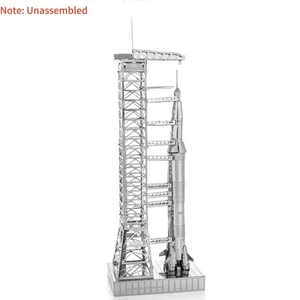 New 15cm X 5cm 1:770 Metal USA Apollo 11 Saturn V w/ Gantry Unassembled Model - Picture 1 of 16