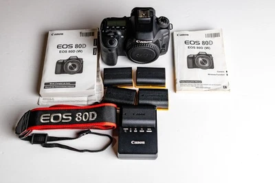 Câmera Digital SLR (DSLR) Canon EOS 80D 24.2 MP - Preta - Com Acessórios - Imagem 1 de 4