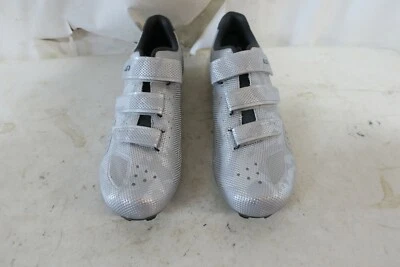 Zapatos Louis Garneau Chrome II para hombre 42 EE. UU. 9 camuflados plateados venta al por menor $99,99 Foto 1 de 4