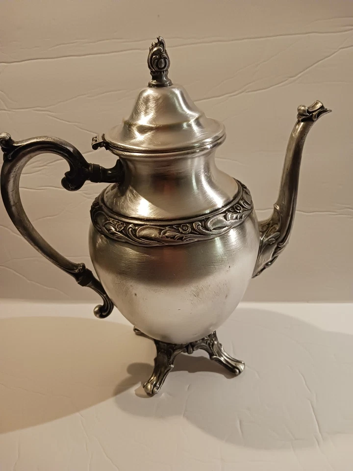 Jarra de agua vintage Roger’s & Bro 4601 plateada. 10" de alto. Foto 1 de 4