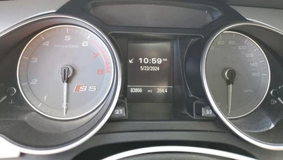 Cuadro medidor velocímetro S5 2014-2017 OE Audi 83 k millas Foto 1 de 4