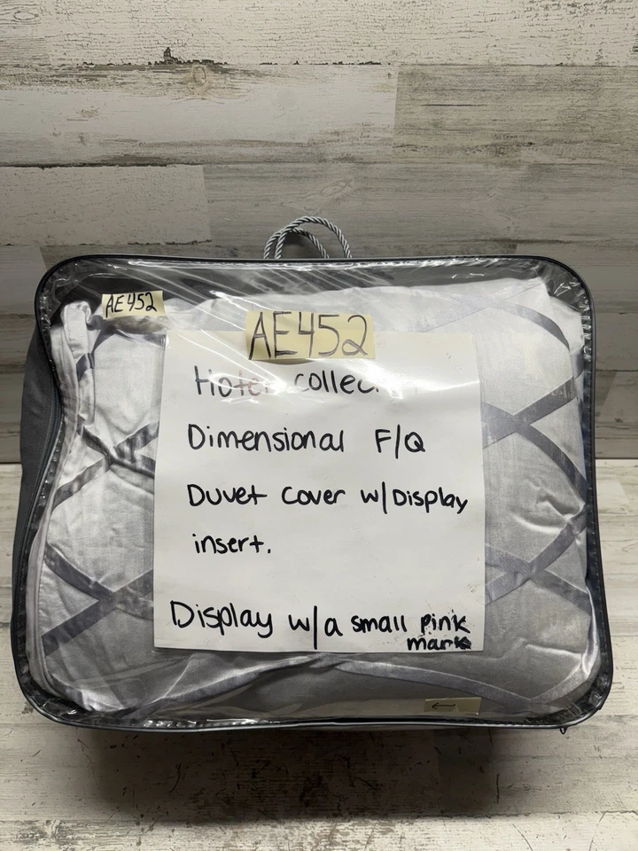 Funda nórdica dimensional completa/queen de Hotel Collection con inserto expositor de tienda Foto 1 de 4