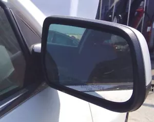 2015 16 17 Chevy Equinox Passenger Right RH Side View Mirror in GAZ White - Picture 1 of 12