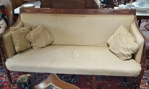 ANTIQUE FEDERAL PERIOD SOFA 1800 -1850 CARVED MAHOGANY ◇ FABULOUS PIECE Cover