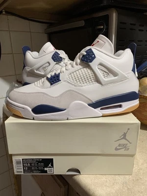Talla 10.5 - Air Jordan 4 Navy Sb Nuevo Stock Muerto DR5415-100 SE ENVÍA AHORA Foto 1 de 4