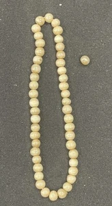 Antique Mediterranean Natural Angel Skin Coral White/Beige Beads Bracelet 6.2g - Picture 1 of 3