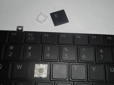 SINGLE KEY CAP+PLASTIC CLIP FOR Studio XPS 1340 FROM R266D MODEL V082225AS1 - Image 1 of 3