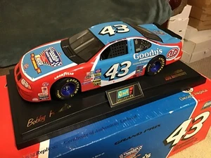 1997 Revell BOBBY HAMILTON #43 Goody’s Petty STP 1/18 Scale Nascar #/d Diecast - Picture 1 of 12