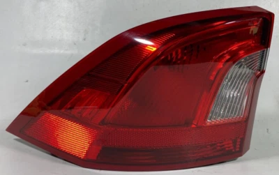 Luz trasera izquierda conductor Volvo S60 2011-2018 Foto 1 de 3