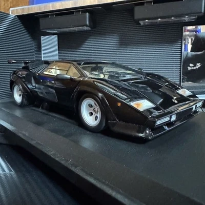 Fuori Stampa Andon Display Kyosho 1/18 Lamborghini Countach Lp500 Nero - Immagine 1 di 4