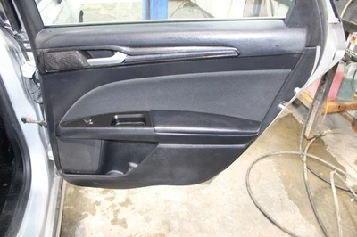 2018 Ford Fusion Rear Right Door Trim Panel Black OEM Used 381711 Foto 1 de 4