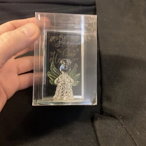 Gedrehte Glas Engel Figur auf Spiegel Segne dieses Haus von Future Sales, Inc - Bild 1 von 6