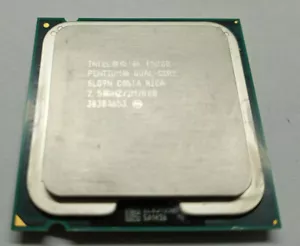 Intel Core SLB9N e5200 Dual Core CPU Processor Socket 775 2.50GHz Desktop - Picture 1 of 6