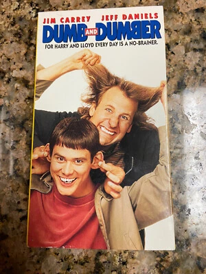 Nice Vintage VHS Dumb And Dumber Jim Carrey Jeff Daniels Minty Original Release - Image 1 of 4