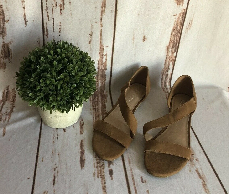 NUEVO-Chelsea Crew Sahara Sandalia Plana de Cuero con Tirantes en Tostado Coñac Talla 9 Foto 1 de 4