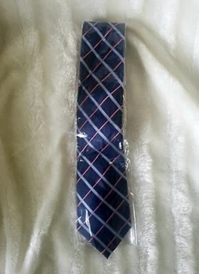 TieThis Signature Collection - Luxuskrawatte aus gewebter Seide für Herren - Bild 1 von 2
