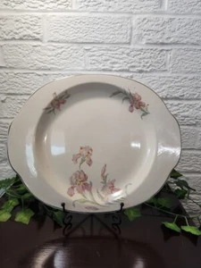Vintage Universal Cambridge Camwood Ivory Dessert Cake Plate Iris - Picture 1 of 3