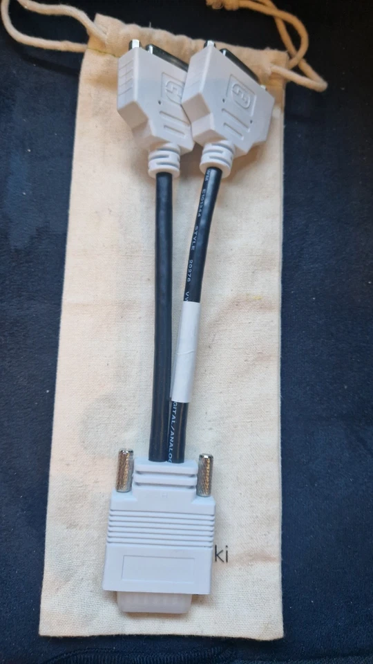 DMS59 Adapterkabel zu 2x DVI - Bild 1 von 1