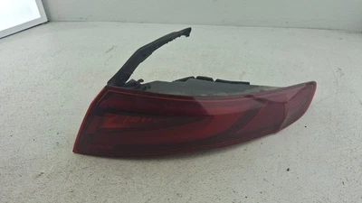 ALFA ROMEO GIULIA 2017-2021 LUZ TRASERA EXTERIOR TRASERA LÁMPARA LED OEM Foto 1 de 4