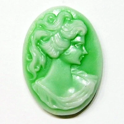 12 cabujones camafeos vintage blancos/verdes 25x18 mm mujer encantadores orientados a la derecha de resina Foto 1 de 4