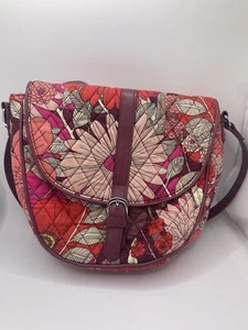 Vera Bradley Saddle Clasp Over The Shoulder Bag Purse Pinks Reds Floral Quilted - Picture 1 of 24