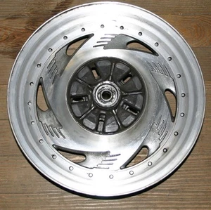 RUEDA TRASERA Suzuki VZ800 Marauder '97-'04 - Imagen 1 de 1