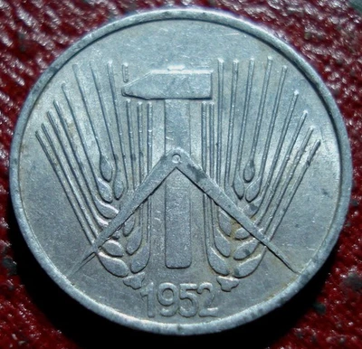 1952-A EAST GERMANY 1 PFENNIG IN EF CONDITION - Image 1 of 2